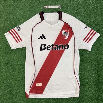 River Plate home 2026